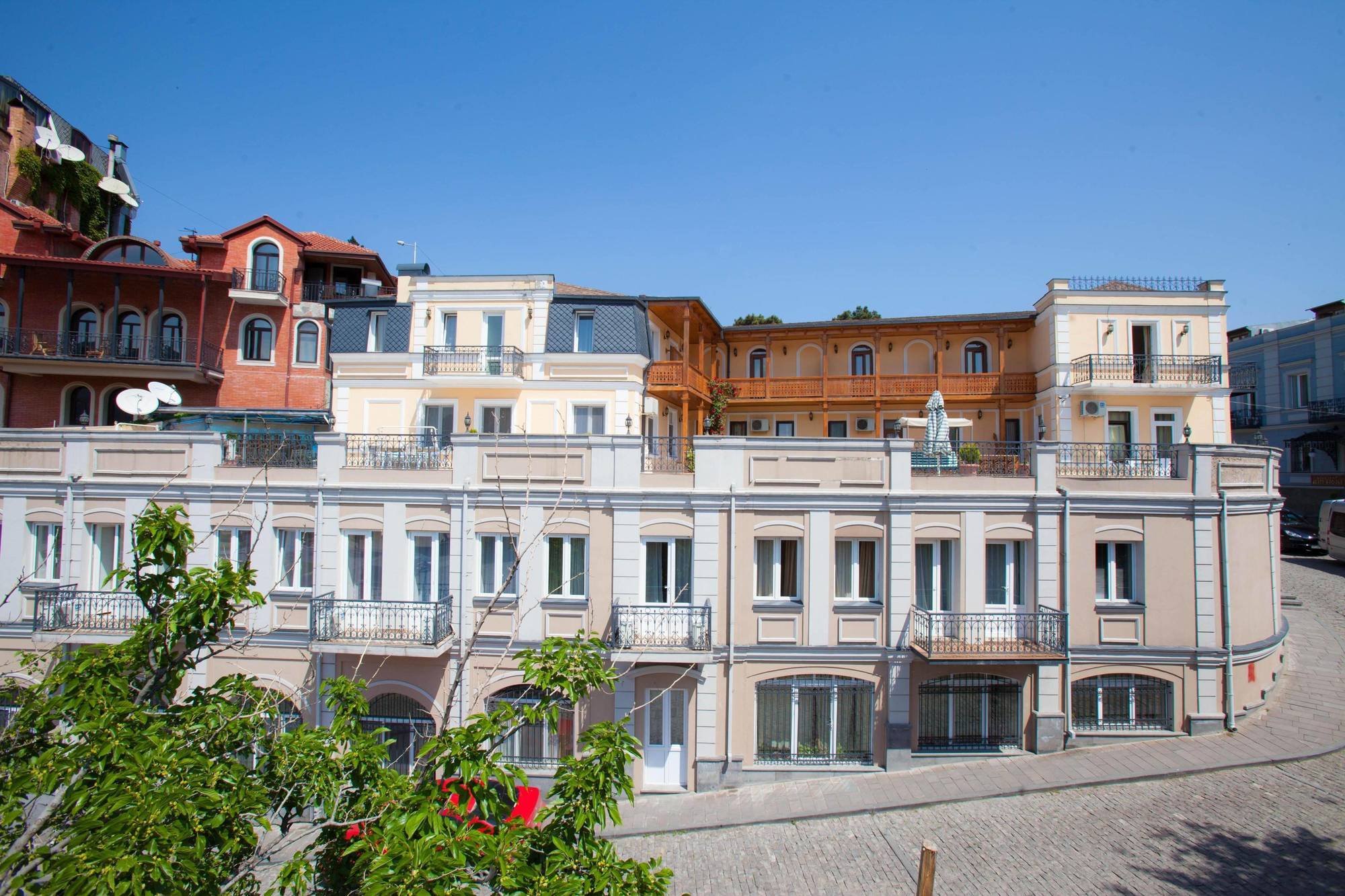 Hotel Gtm Kapan Tbilisi Exterior foto